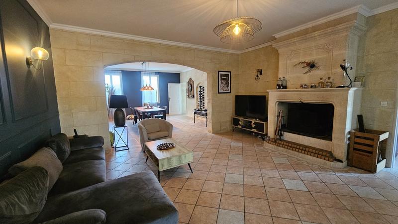 Maison - 193 m² - 5 pièces