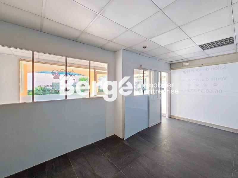 Local commercial - 229 m²