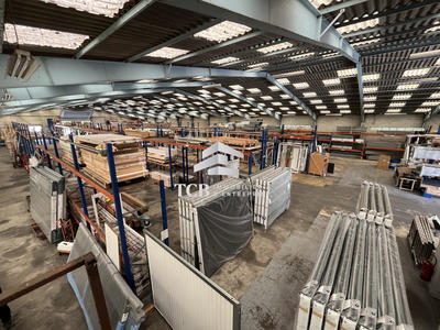 Local d'activités - 2 088 m²