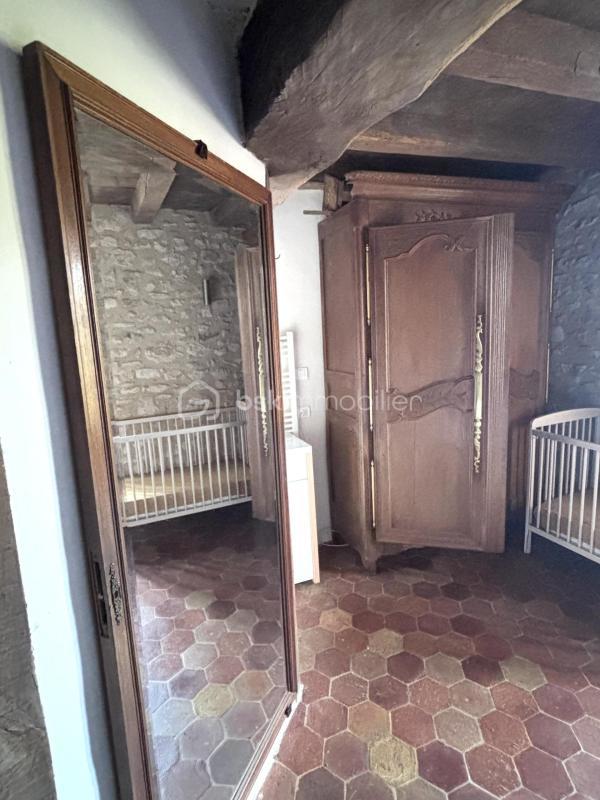 Maison - 240 m² - 9 pièces