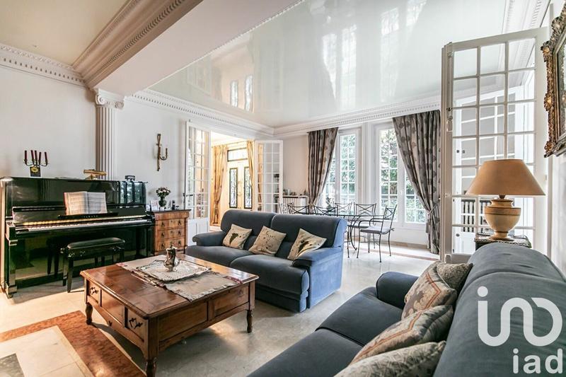 Maison - 200 m² - 6 pièces