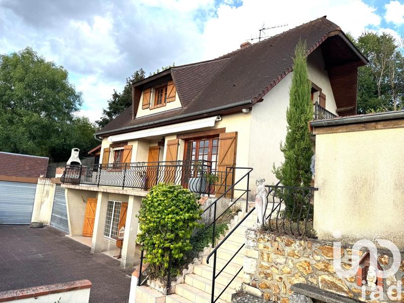 Maison - 196 m² - 6 pièces
