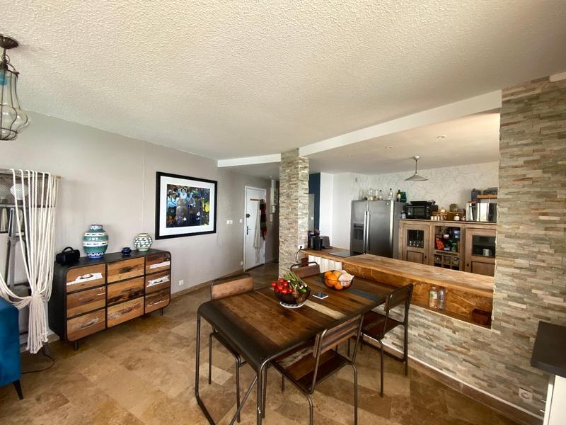 Appartement - 95 m² - 4 pièces