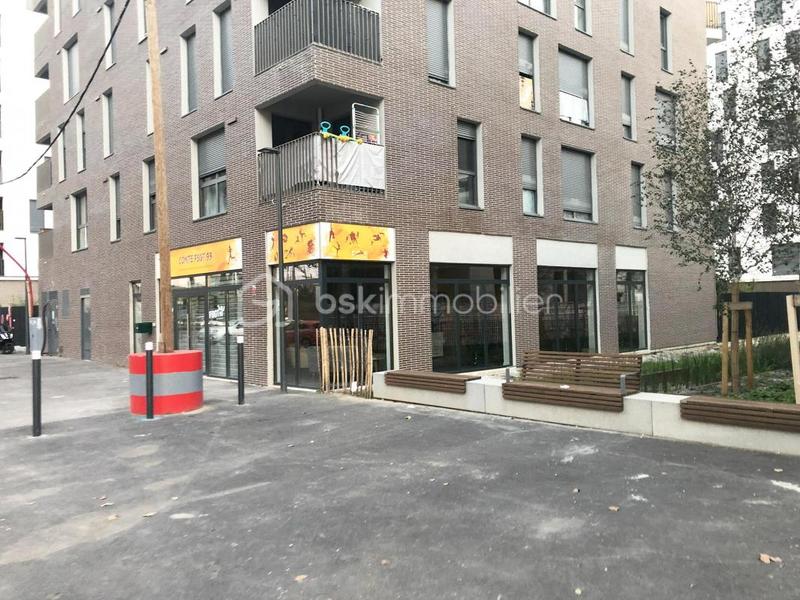 Local commercial - 200 m² - 1 pièce