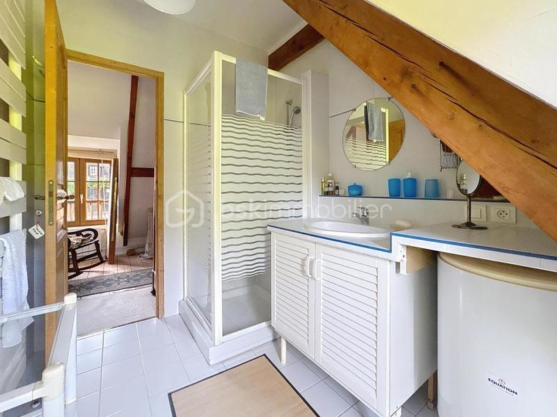 Propriété - 290 m² - 10 pièces