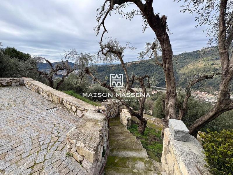 Villa - 125 m² - 6 pièces