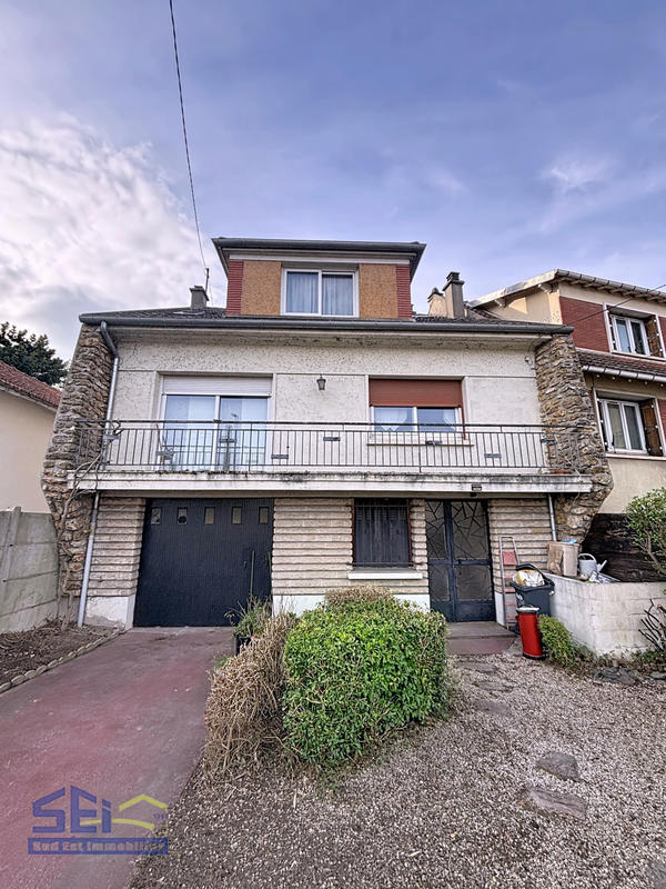 Maison - 140 m² - 6 pièces