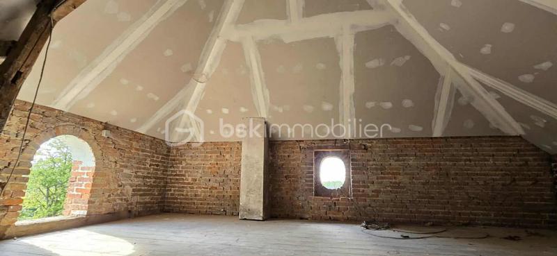 Maison - 285 m² - 9 pièces