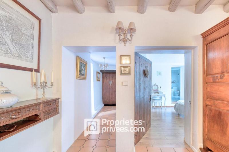 Maison - 183 m² - 9 pièces