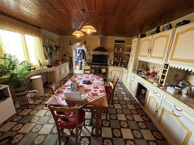 Maison - 96 m² - 4 pièces