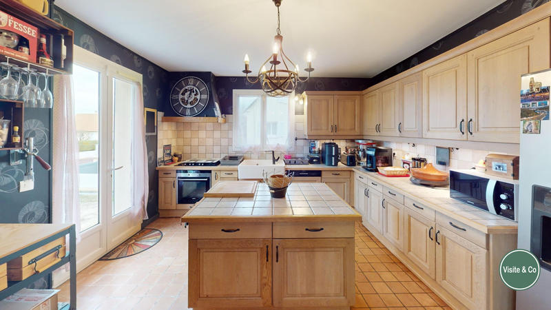 Maison - 147 m² - 6 pièces