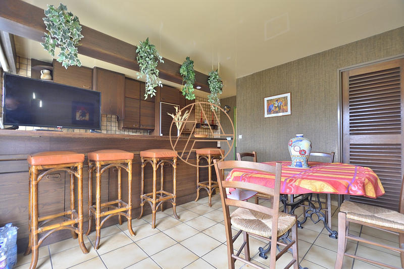 Appartement - 100 m² - 4 pièces