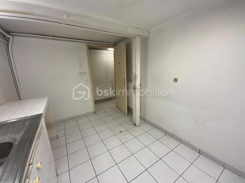 Local commercial - 149 m² - 7 pièces