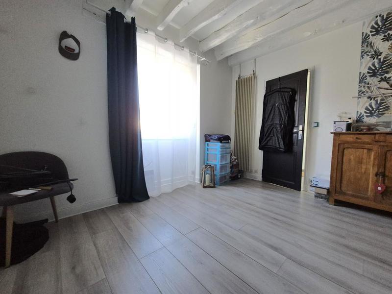 Maison - 245 m² - 7 pièces