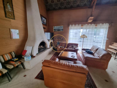 Maison - 202 m² - 6 pièces