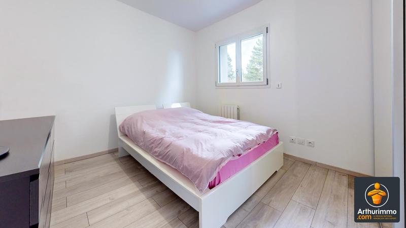 Appartement - 102 m² - 4 pièces