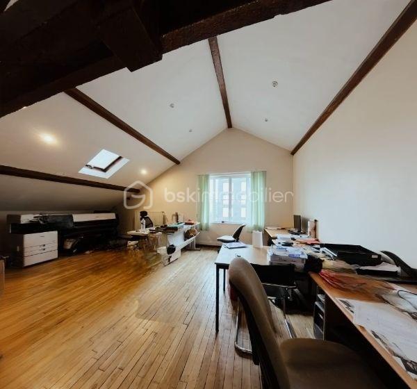 Immeuble - 1 665 m² - 33 pièces