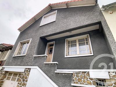 Maison - 98 m² - 5 pièces