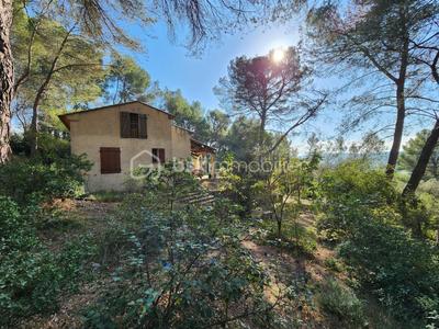 Villa - 90 m² - 5 pièces