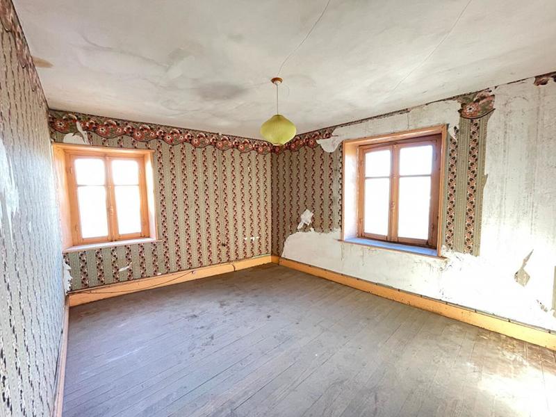 Maison - 400 m² - 7 pièces