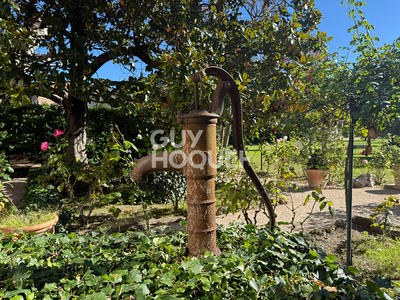 Maison bourgeoise - 680 m² - 20 pièces