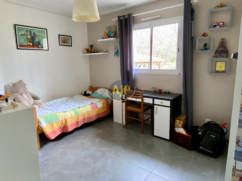 Maison - 122 m² - 5 pièces