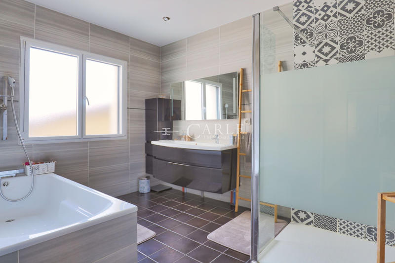 Maison de ville - 132 m² - 5 pièces