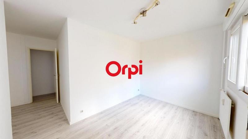 Appartement - 85 m² - 5 pièces