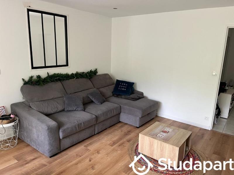 Chambre - 12 m² - 1 pièce