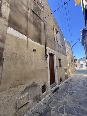 Immeuble - 110 m² - 5 pièces