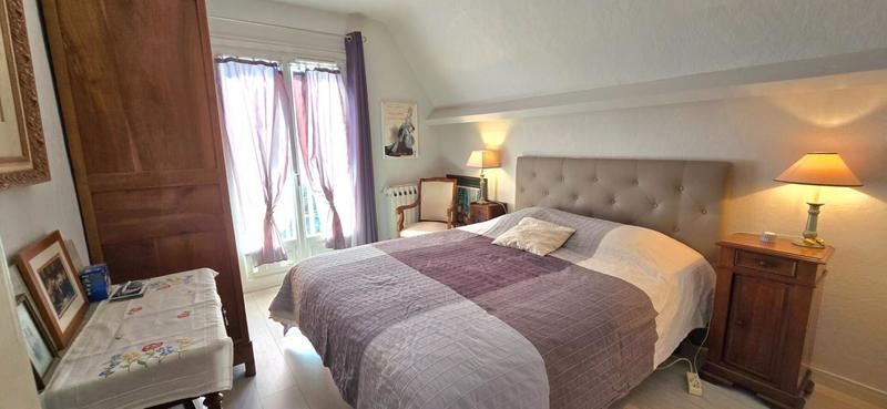 Maison - 194 m² - 8 pièces