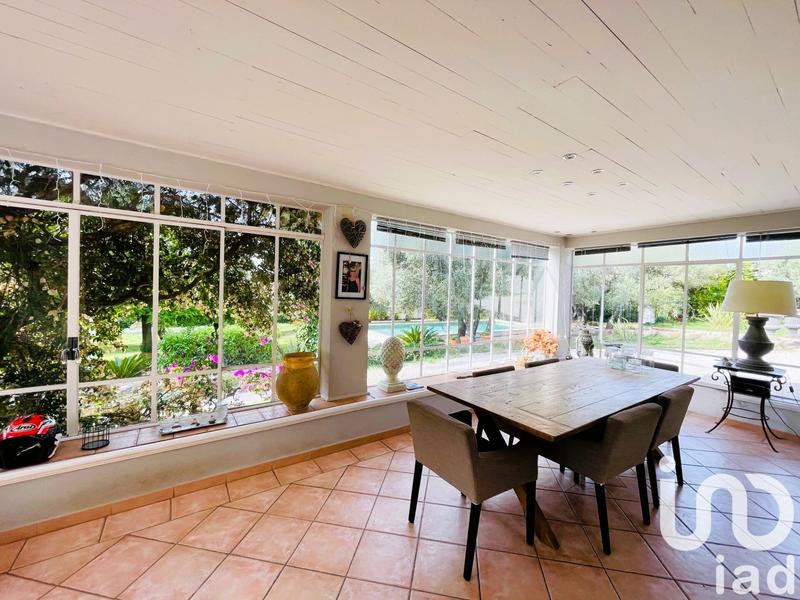 Maison - 196 m² - 7 pièces