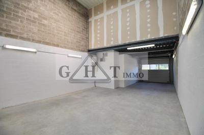Entrepôt - 125 m²