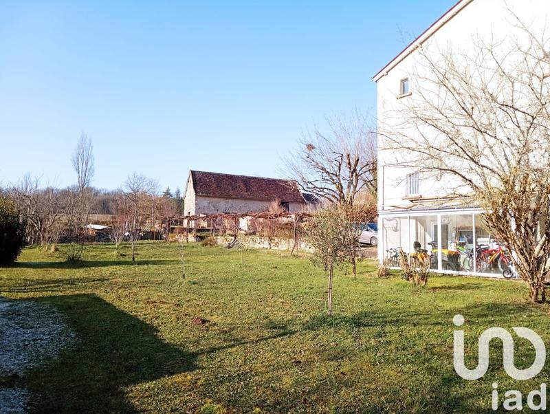 Maison - 210 m² - 8 pièces