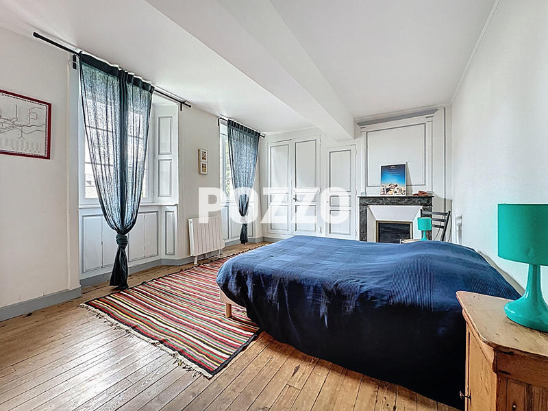 Maison - 171 m² - 8 pièces