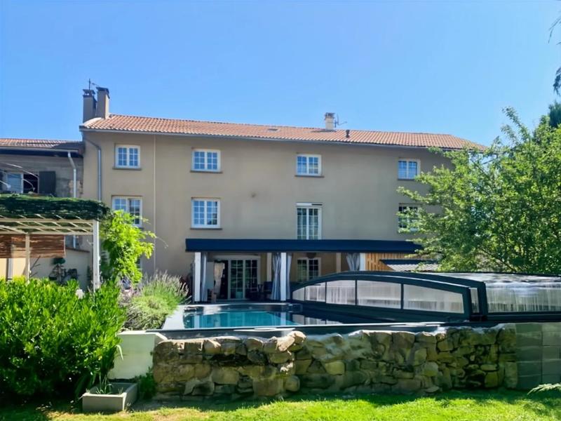 Maison - 280 m² - 7 pièces