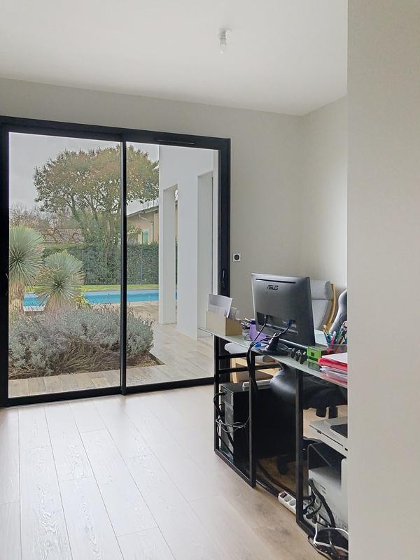 Maison contemporaine - 161 m² - 5 pièces