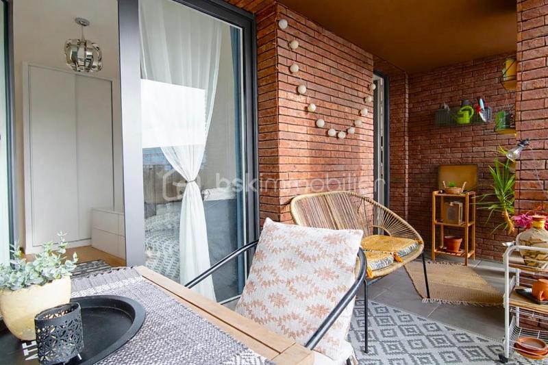 Appartement - 85 m² - 4 pièces