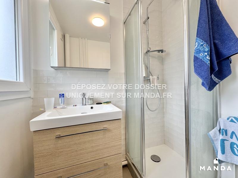 Chambre - 11 m² - 5 pièces