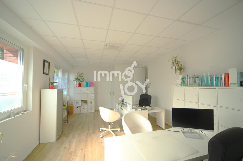 Maison - 319 m² - 13 pièces