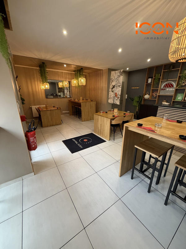 Local d'activités - 110 m² - 1 pièce