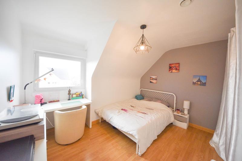 Maison - 175 m² - 9 pièces