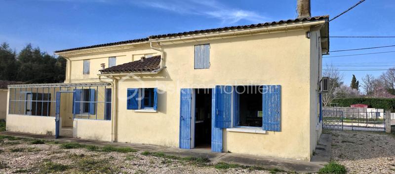 Maison - 210 m² - 4 pièces