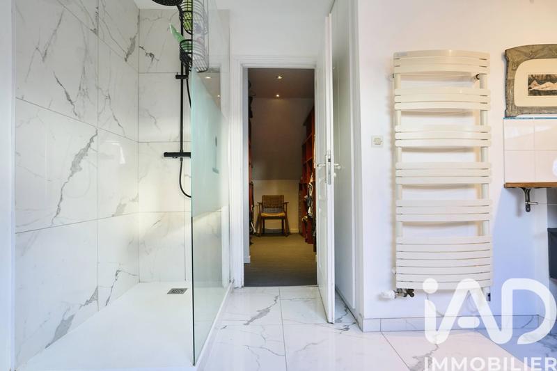 Maison - 170 m² - 7 pièces