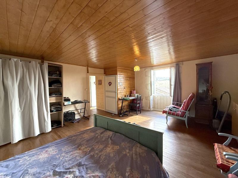 Maison - 110 m² - 4 pièces