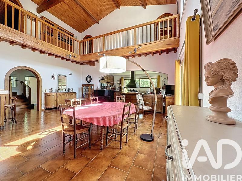 Maison de campagne - 250 m² - 6 pièces