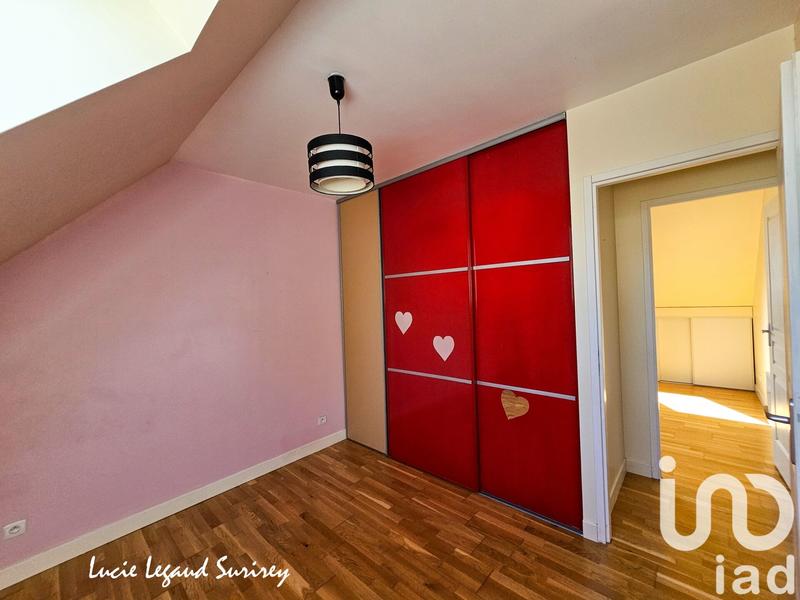 Maison - 95 m² - 5 pièces