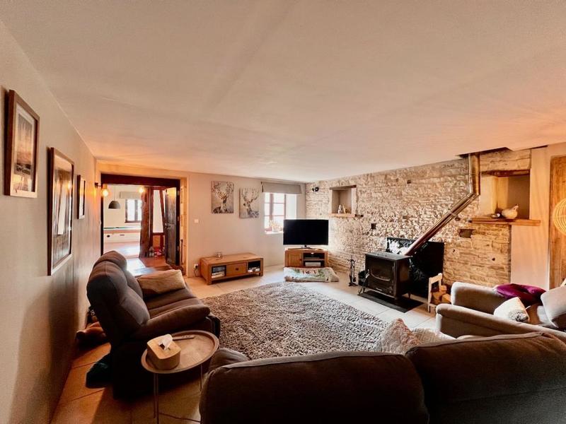 Maison - 231 m² - 7 pièces
