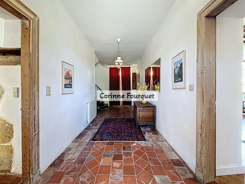 Maison - 267 m² - 8 pièces
