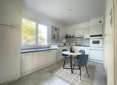 Maison traditionnelle - 108 m² - 4 pièces